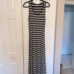 Sleeveless maxi dress size XL